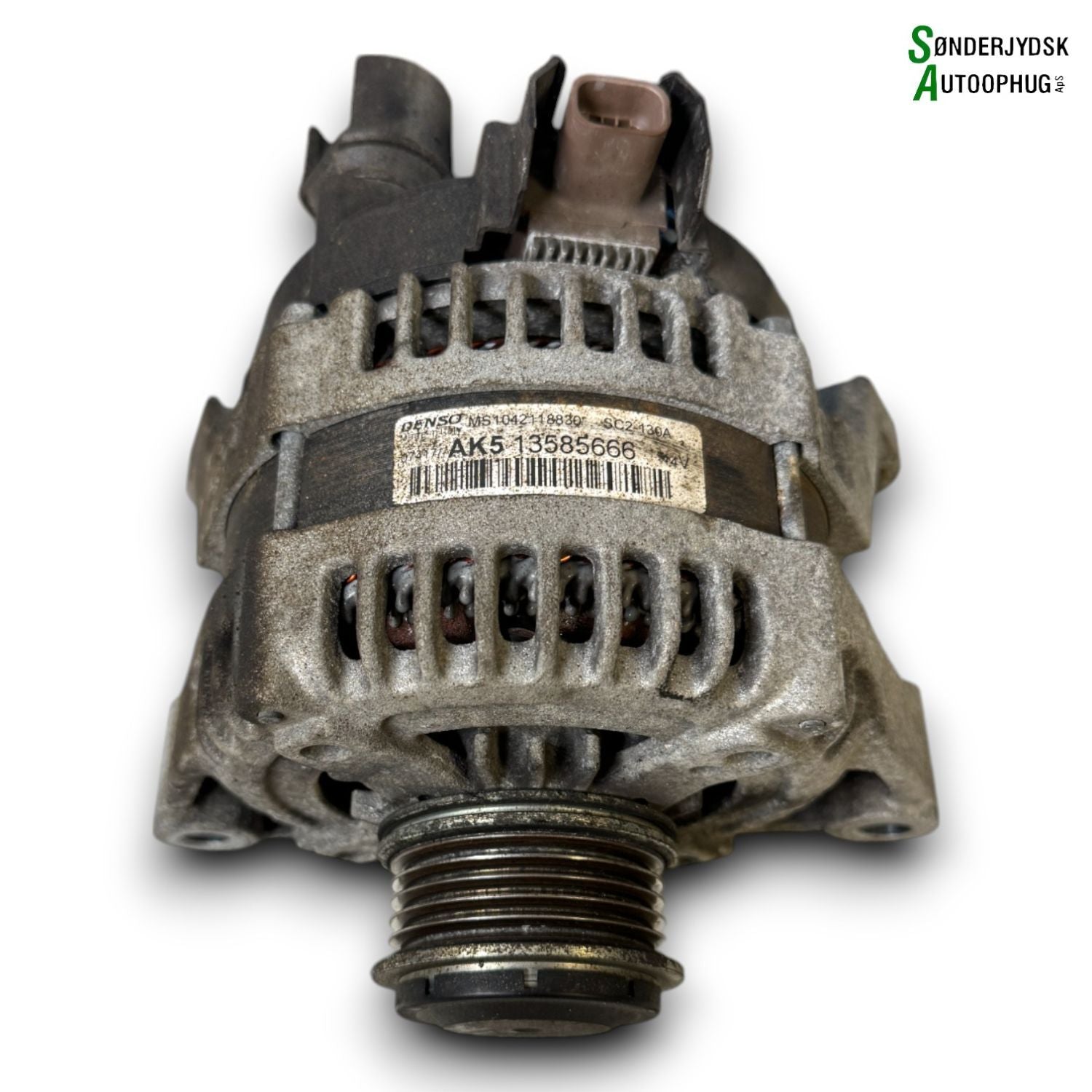 Opel Corsa E Generator Med OEM Nr. 13585666 Fra Opel Ophugger