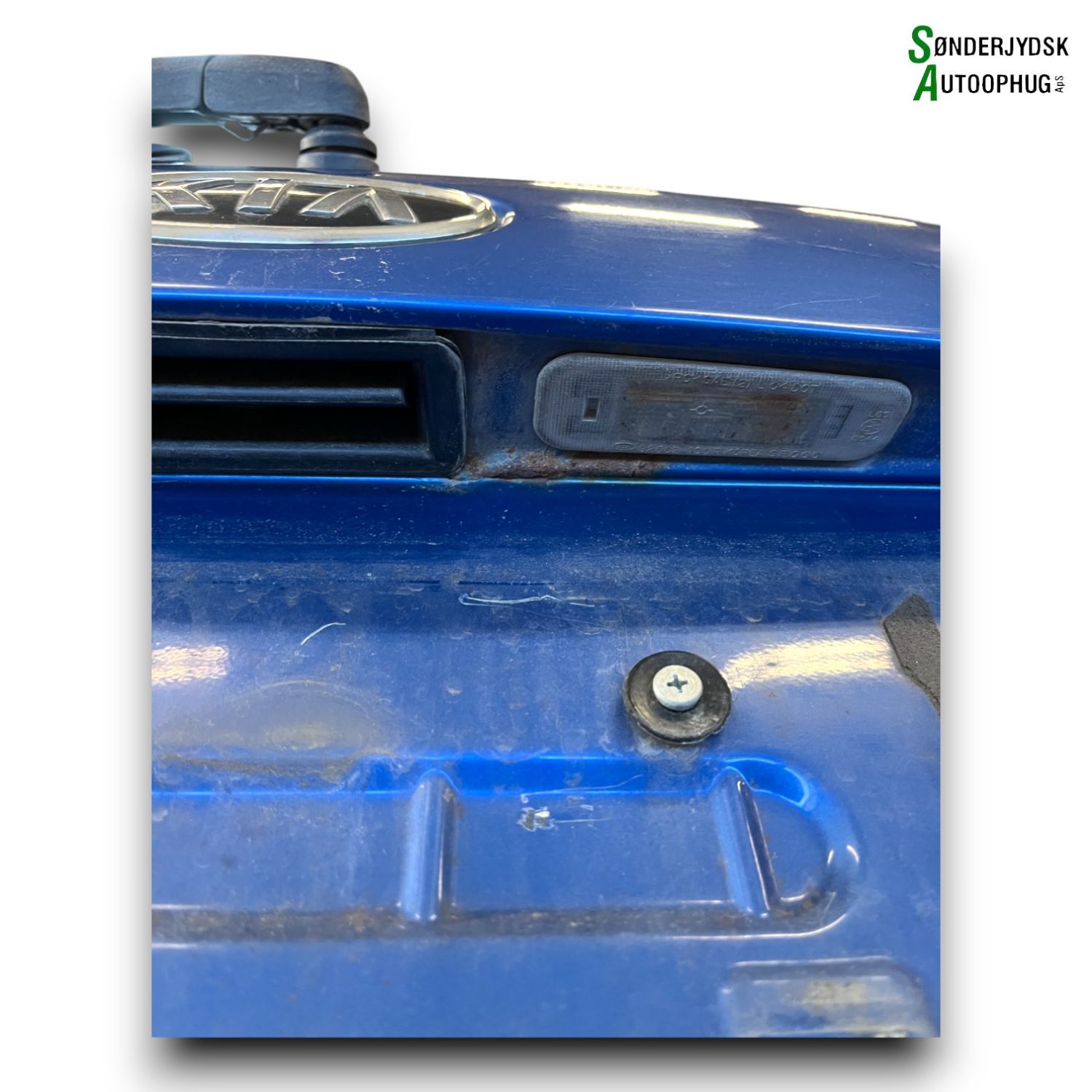 Kia Rio Jb Bagklap Med OEM Nr. 737001G320 Fra Kia Ophugger