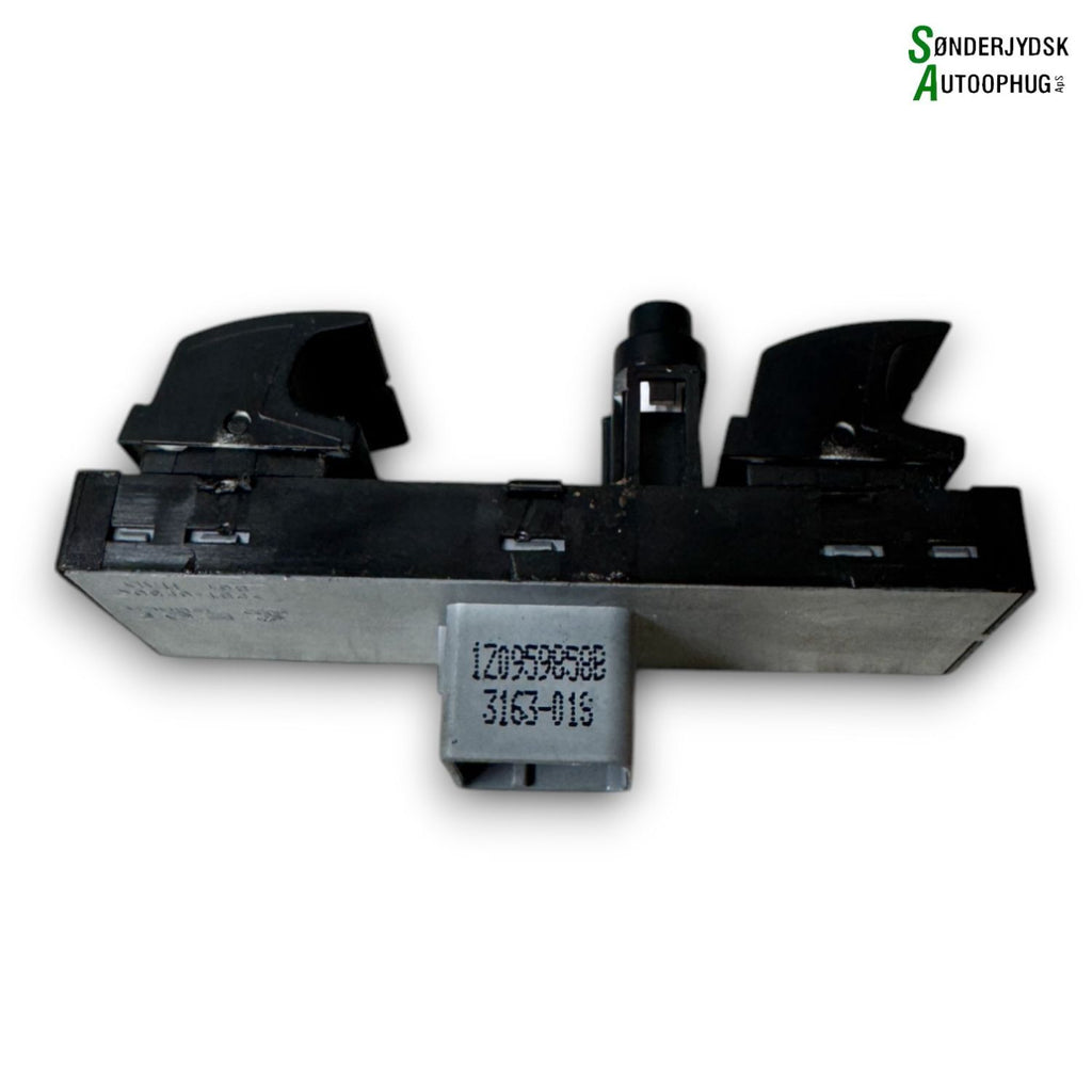 Skoda Superb Kontakt Rudehejs Med OEM Nr. 1Z0959858B Fra Skoda Ophugger