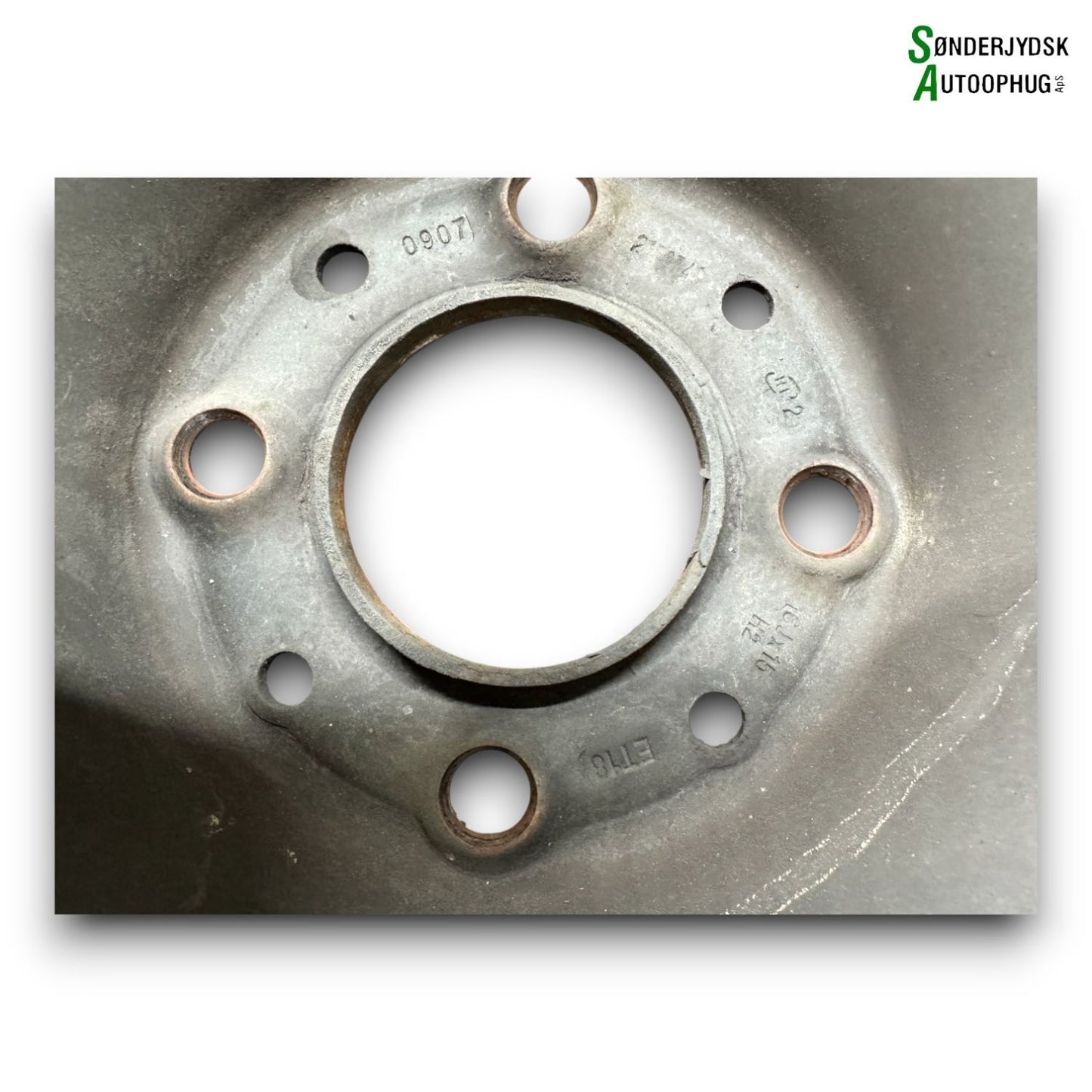 Citroen C4 Cactus Fælge Sæt    Med OEM Nr. Ophugger Fra Citroen Ophugger