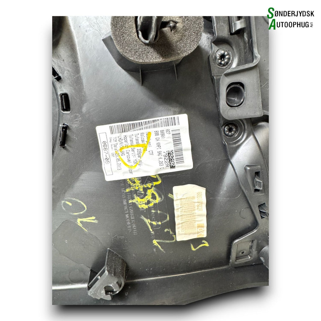 Renault Clio 4 Dørbeklædning Med OEM Nr. 809007922R Fra Renault Ophugger
