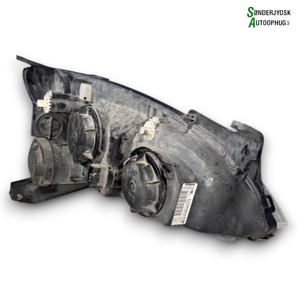 Opel Combo C Forlygte Med OEM Nr. 93185145 Fra Opel Ophugger