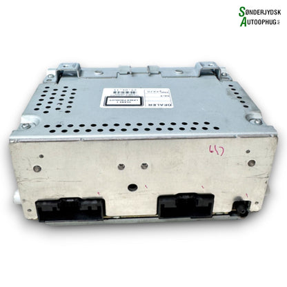 Ford Fiesta 7 Radio Med OEM Nr. AM5T18C815PK Fra Ford Ophugger