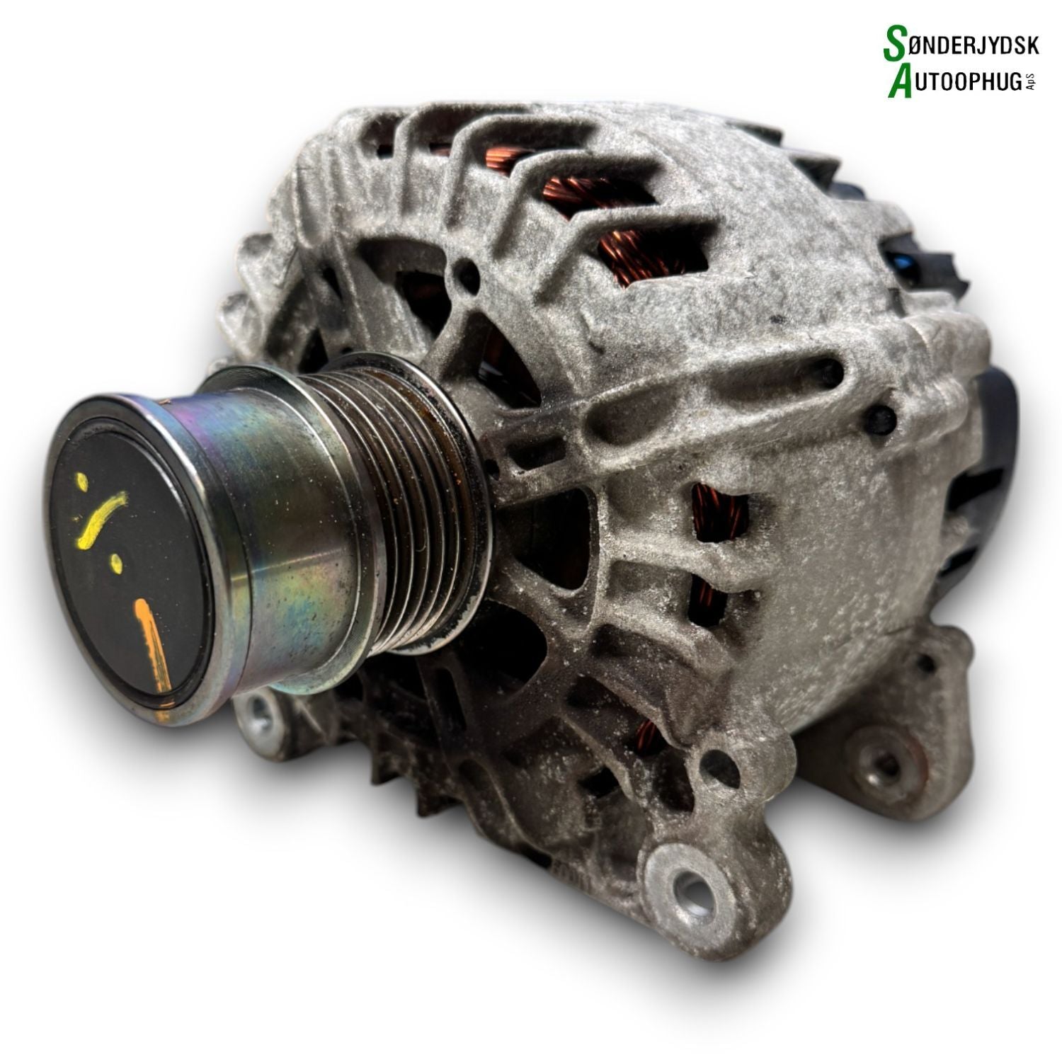 Skoda Octavia Generator Med OEM Nr. 04C903023M Fra Skoda Ophugger