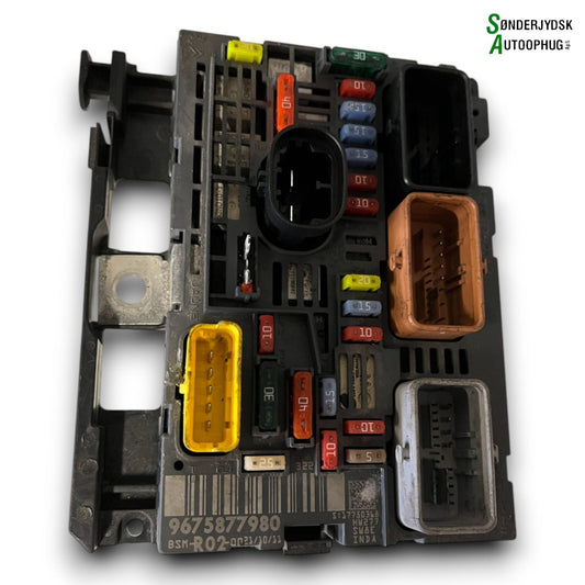 Citroen C4 Grand Picasso Sikringsboks Med OEM Nr. 9675877980 Fra Citroen Ophugger