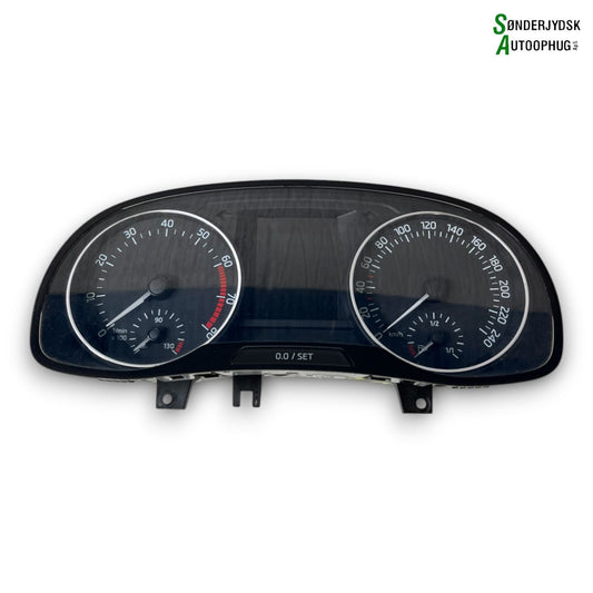 Skoda Fabia Speedometer - Instrument Med OEM Nr. 6V0920740 Fra Skoda Ophugger