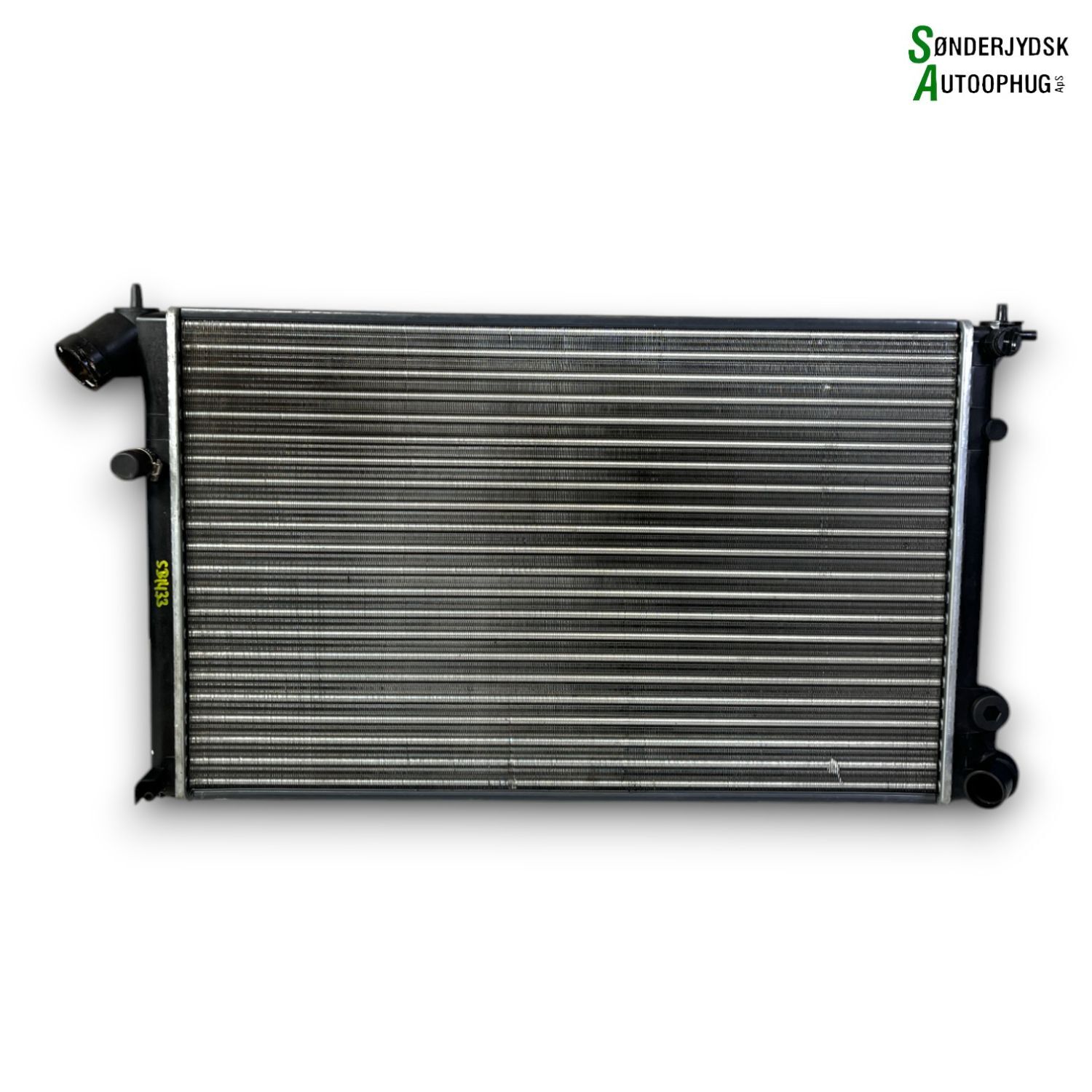 Peugeot 406 Køler Med OEM Nr. 1301GA Fra Peugeot Ophugger