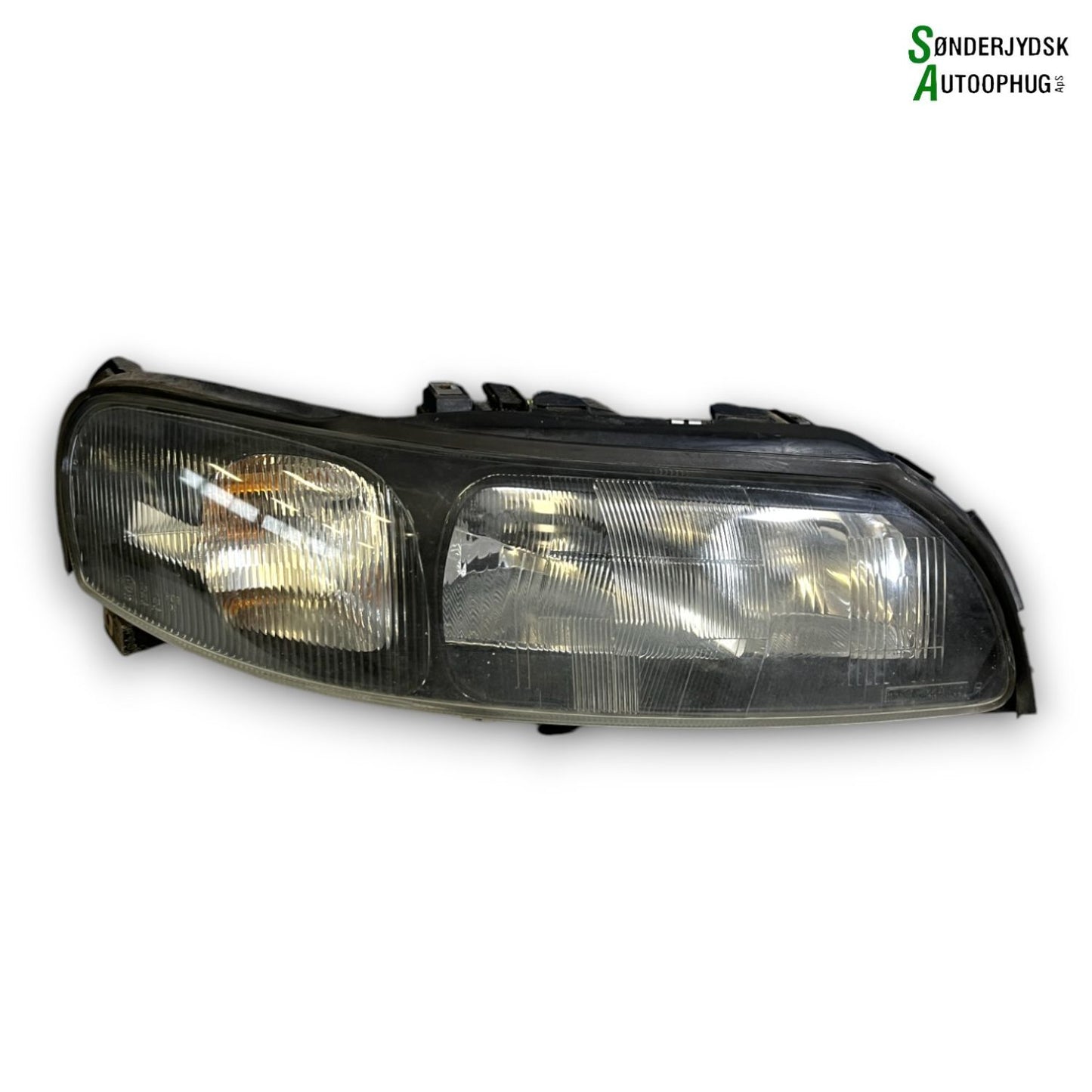 Volvo V70 Forlygte Med OEM Nr. 8693572 Fra Volvo Ophugger