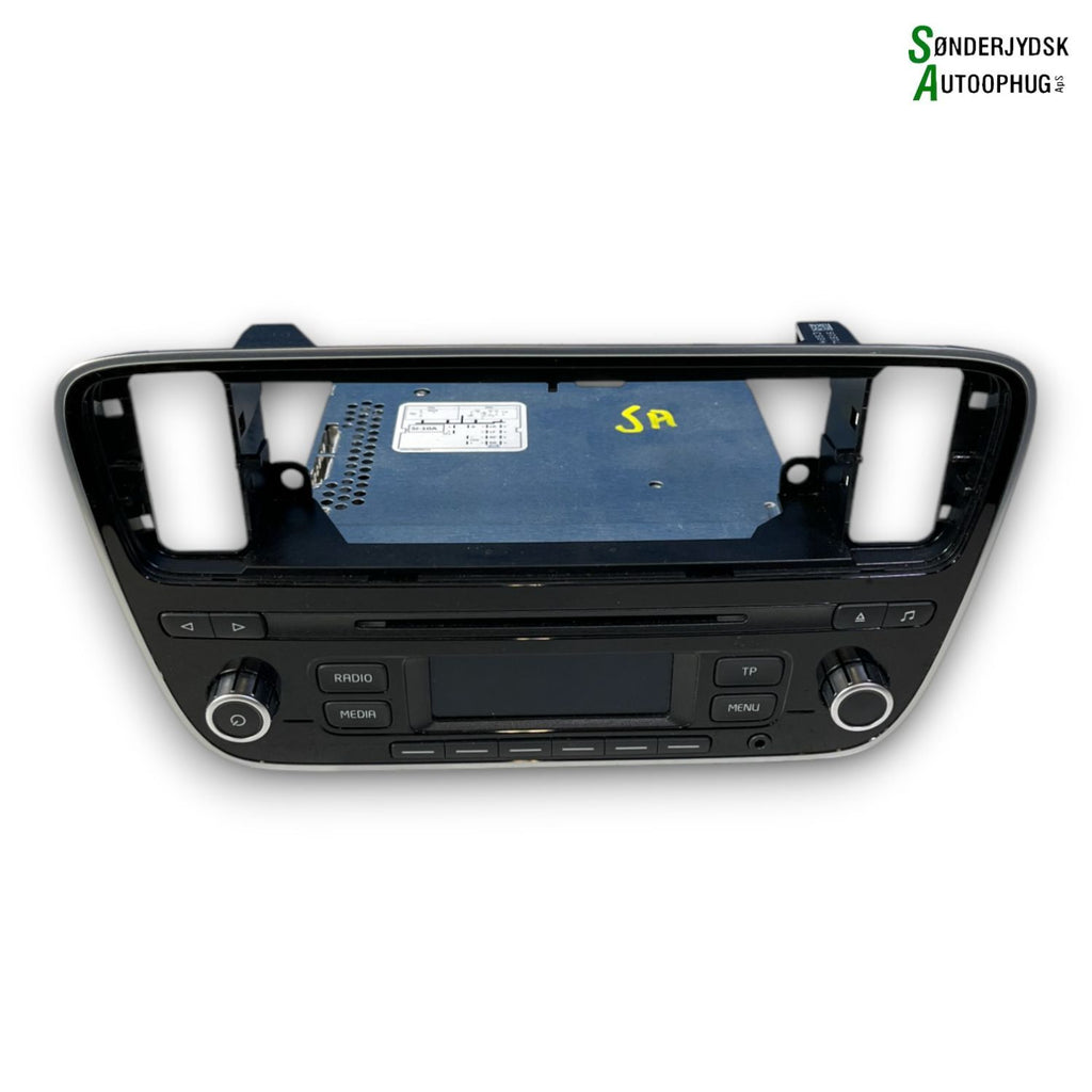 VW Up Radio M/Cd Med OEM Nr. 1S0035156J Fra VW Ophugger