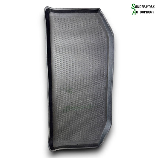VW UP Bagagerumsmåtte Med OEM Nr. Ophugger Fra VW Ophugger