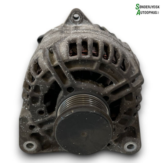 Renault Clio 3 Generator Med OEM Nr. 231004124R Fra Renault Ophugger