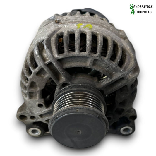 VW Polo 6R Generator Med OEM Nr. 03L903023 Fra VW Ophugger
