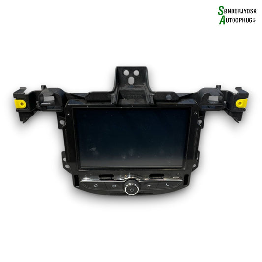 Opel Corsa E Radio M/Cd Med OEM Nr. 42518020 Fra Opel Ophugger