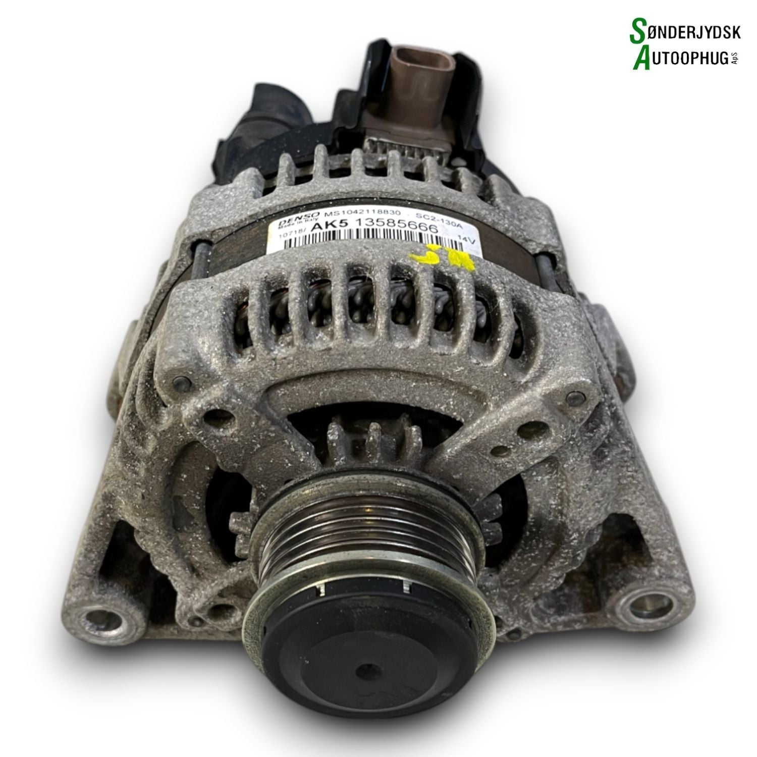 Opel Corsa E Generator Med OEM Nr. 13585666 Fra Opel Ophugger