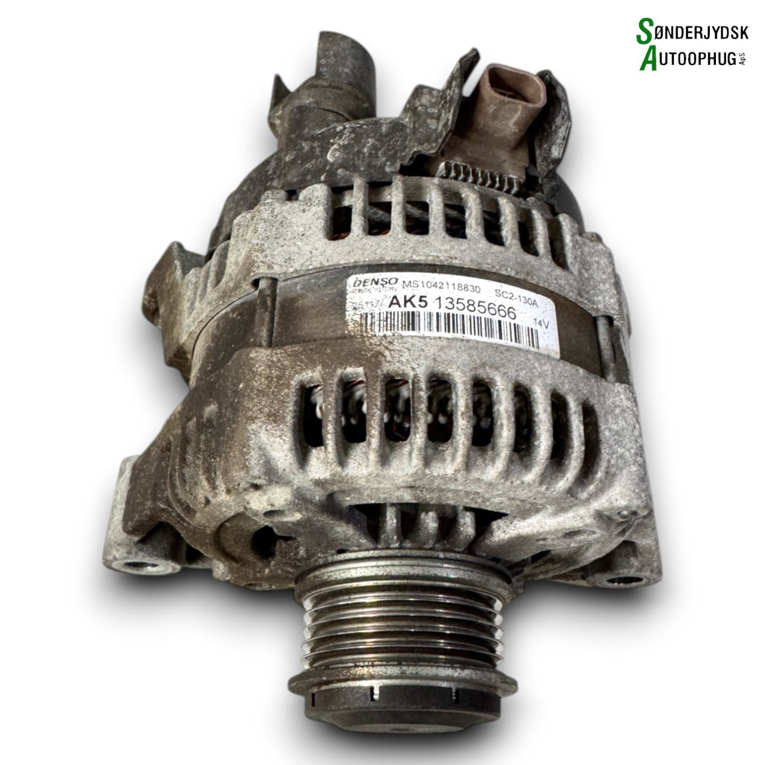 Opel Corsa E Generator Med OEM Nr. 13585666 Fra Opel Ophugger