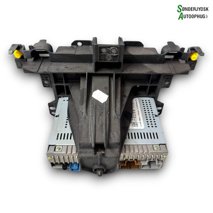 Opel Corsa E Radio, Multi Display Med OEM Nr. 42518020 Fra Opel Ophugger