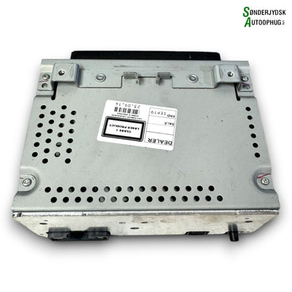 Ford Fiesta 7 Radio Med OEM Nr. 2024533 Fra Ford Ophugger
