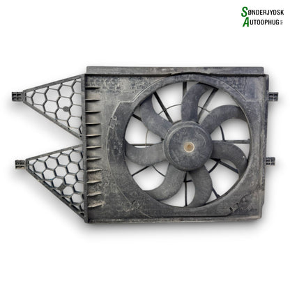 VW Polo 6R Kølerblæser El Med OEM Nr. 6R0121207A Fra VW Ophugger