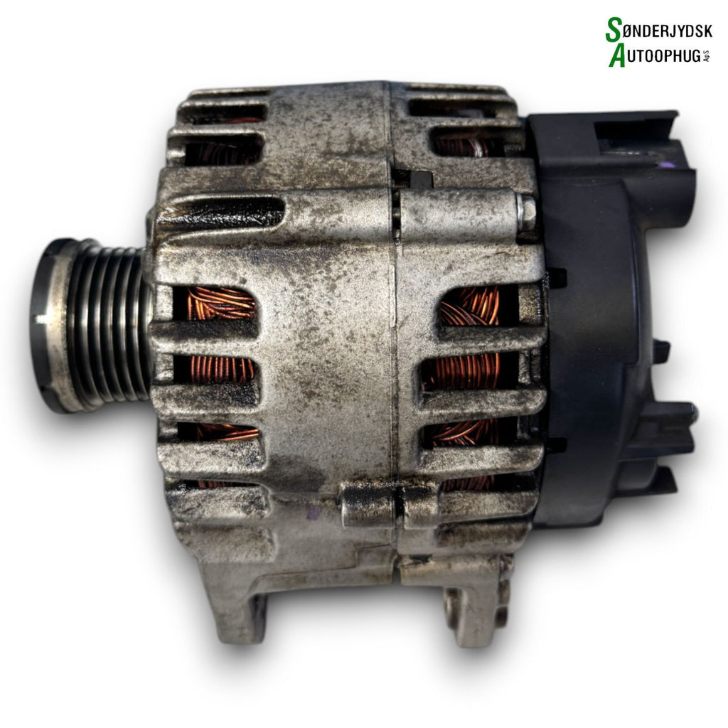 VW Polo 6R Generator Med OEM Nr. 03D903025M Fra VW Ophugger