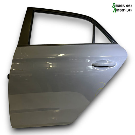 Hyundai I20 NL Bagdør V Med OEM Nr. 77003C8000	 Fra Hyundai Ophugger