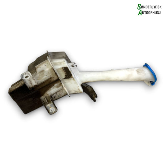 Hyundai I20 NL Sprinkler M/Motor Med OEM Nr. 98610C8100	 Fra Hyundai Ophugger