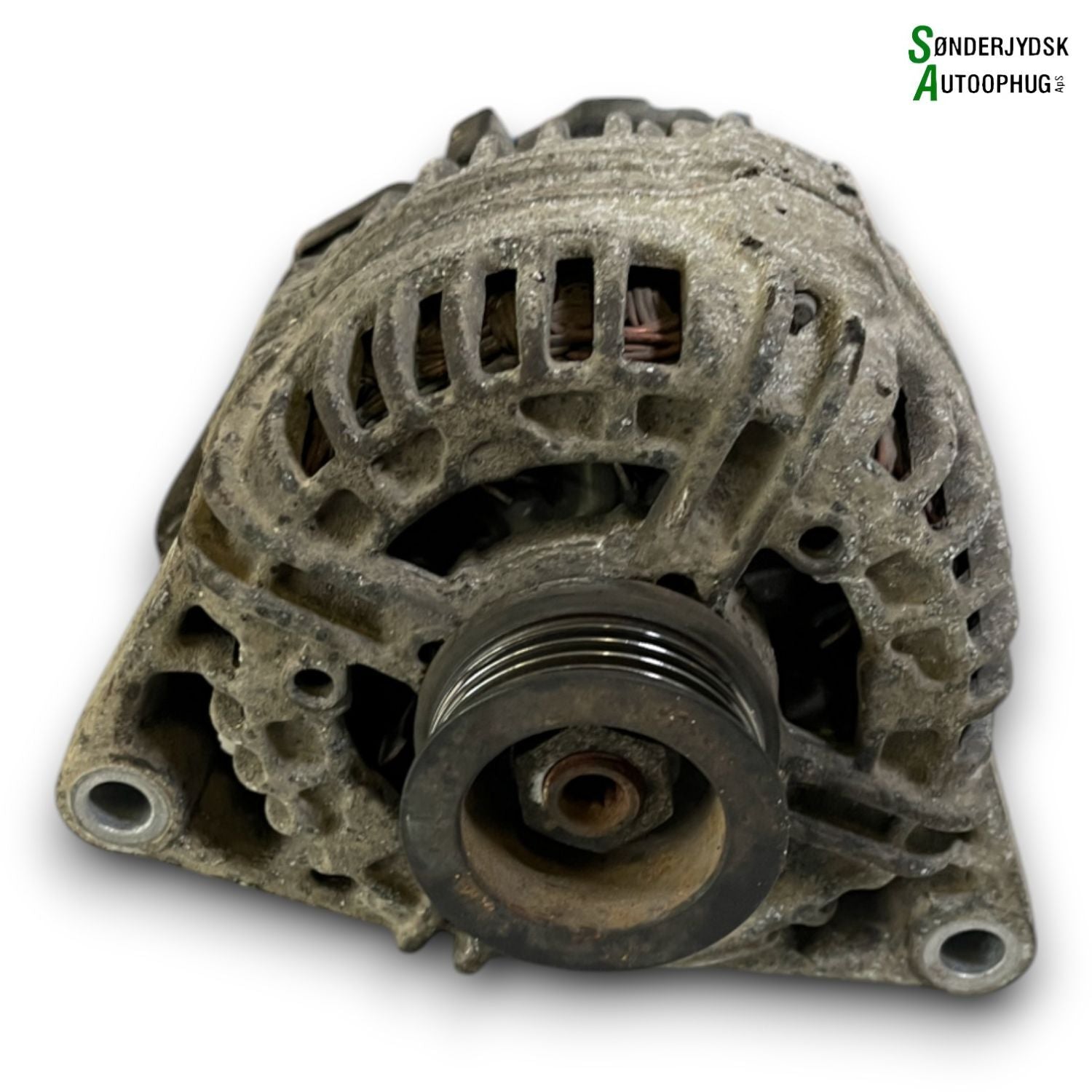 Opel Astra G Generator Med OEM Nr. 55556068 Fra Opel Ophugger