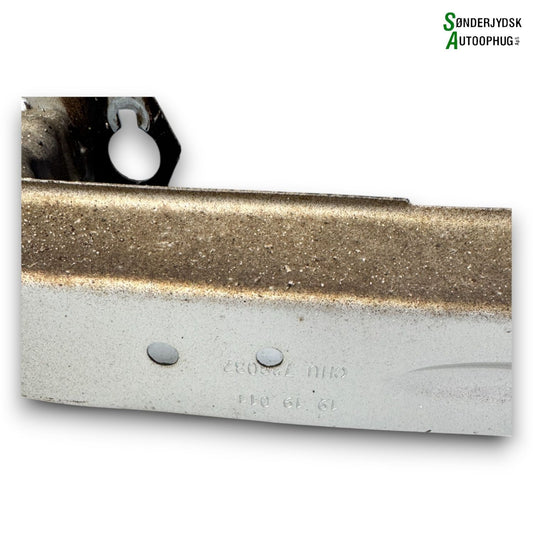 Peugeot 208 Kofangerstiver Med OEM Nr. 9672808280	 Fra Peugeot Ophugger