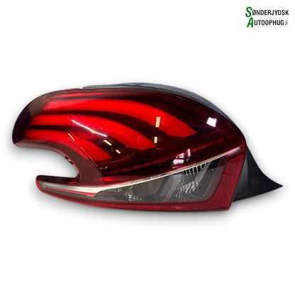 Peugeot 208 Baglygte Med OEM Nr. 9825601280	 Fra Peugeot Ophugger