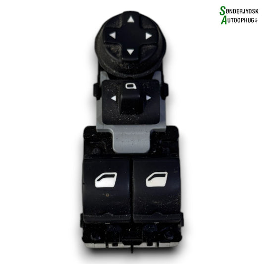 Opel Corsa F Kontakt Rudehejs Med OEM Nr. 39089070 Fra Opel Ophugger