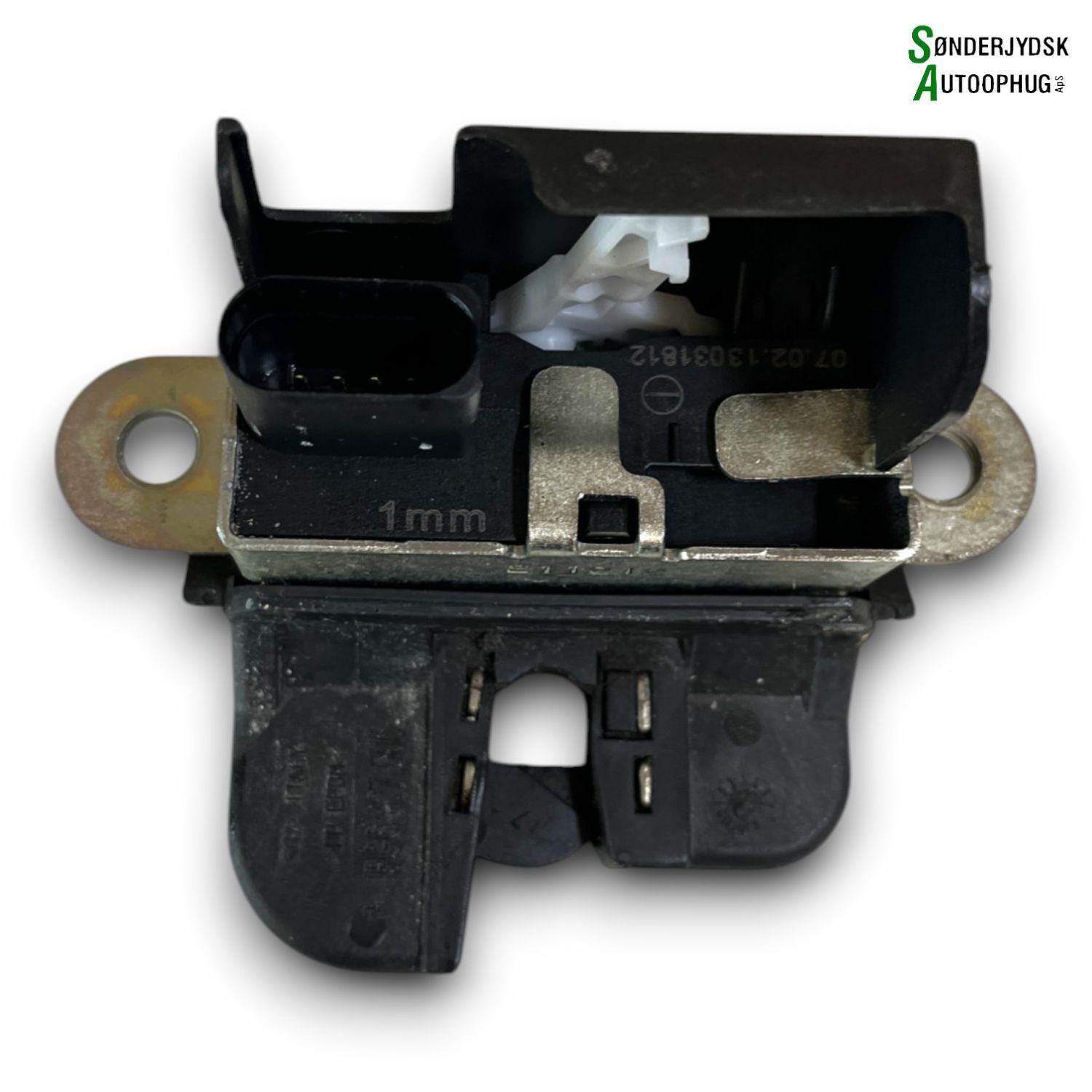 VW Golf 7 AU Dørlås Med OEM Nr. 5G6827505 Fra VW Ophugger