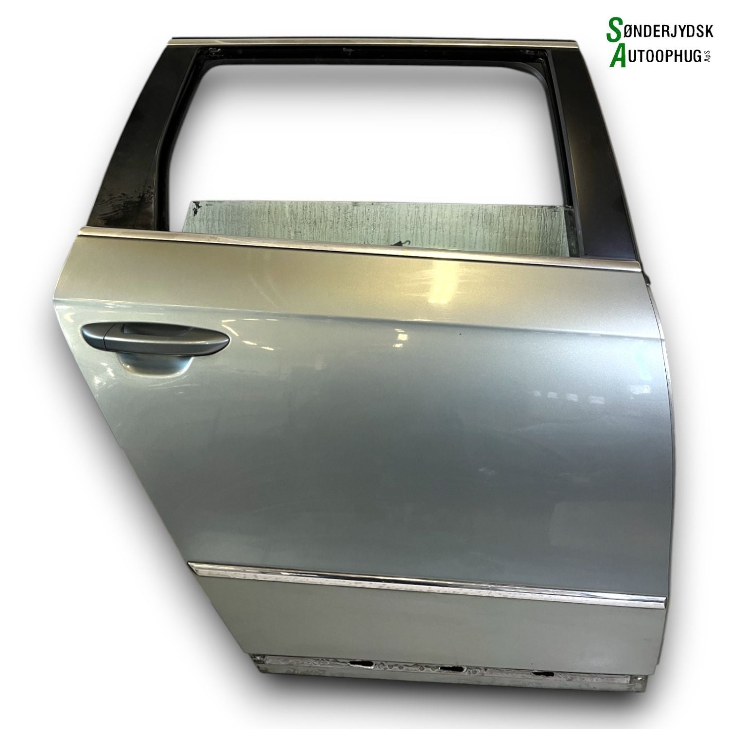 VW Passat 3C Bagdør H Med OEM Nr. 3C9833056D Fra VW Ophugger