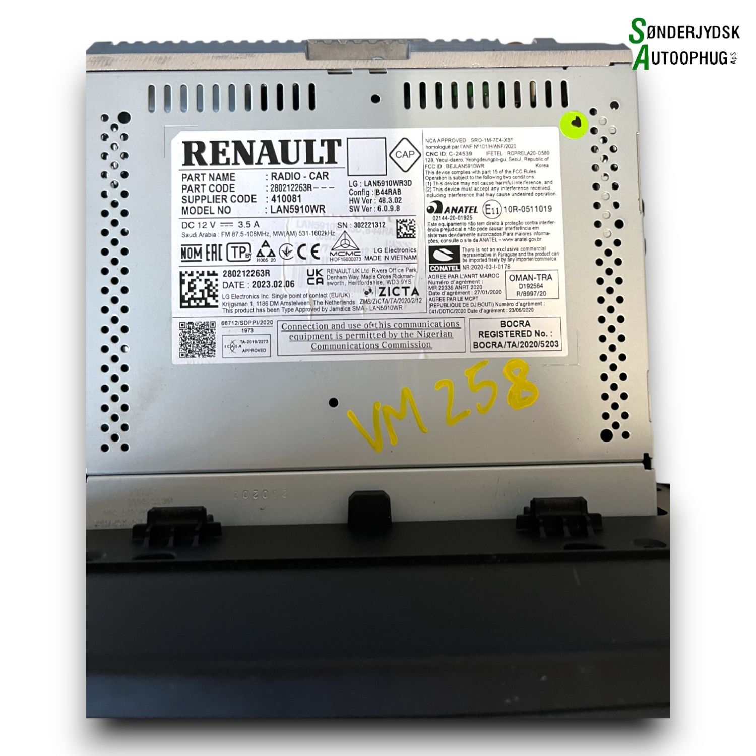 Dacia Sandero LLI Radio M/Cd Med OEM Nr. 280212263R Fra Dacia Ophugger