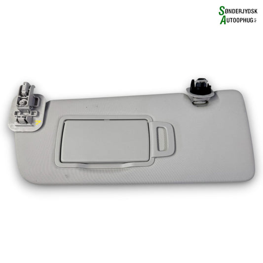 Dacia Sandero LLI Solskærm Med OEM Nr. 964011680R Fra Dacia Ophugger