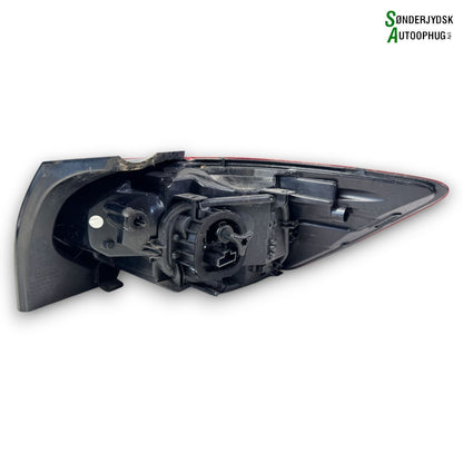 Dacia Sandero LLI Baglygte Med OEM Nr. 265555265R Fra Dacia Ophugger