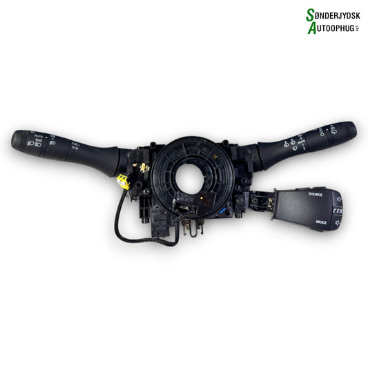 Dacia Sandero LLI Kontakt Combi Med OEM Nr. 255670975R Fra Dacia Ophugger