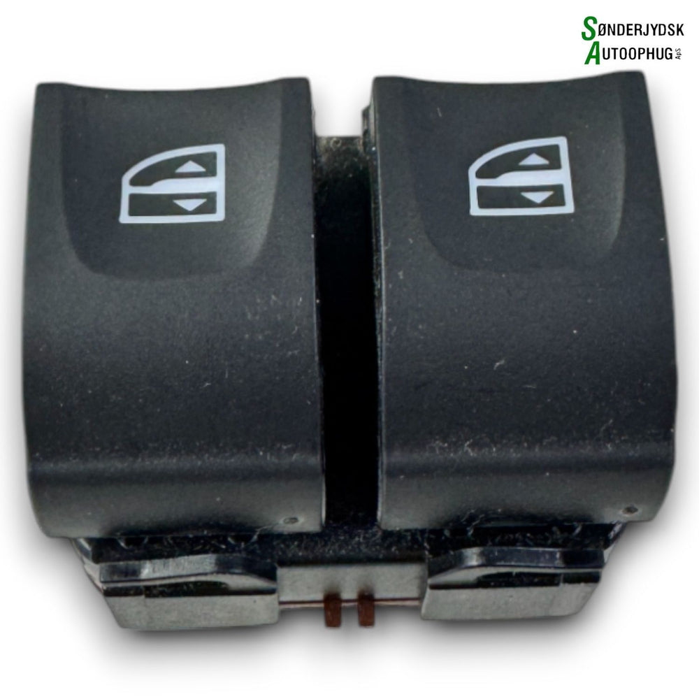 Dacia Sandero Lli Kontakt Rudehejs Med OEM Nr. 254113300R Fra Dacia Ophugger