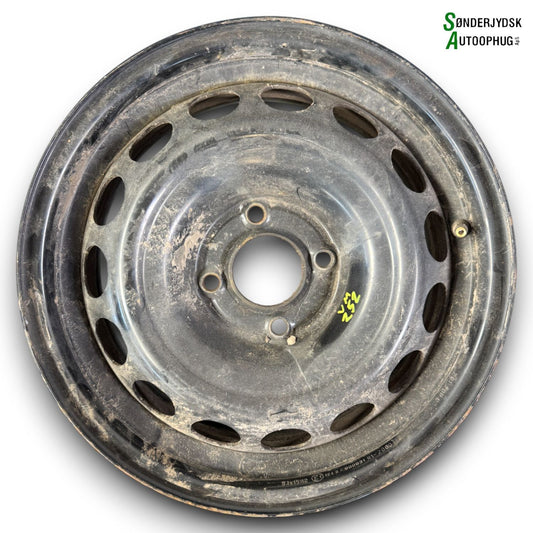 Opel Corsa F Fælg Med OEM Nr. 6X15ET32 Fra Opel Ophugger