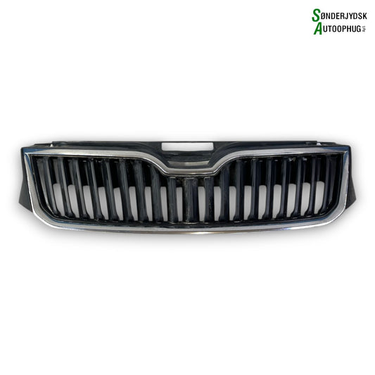Skoda Rapid Frontgitter Med OEM Nr. 5JA8536689B9 Fra Skoda Ophugger