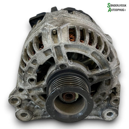 Skoda Fabia Generator Med OEM Nr. 037903025M Fra Skoda Ophugger