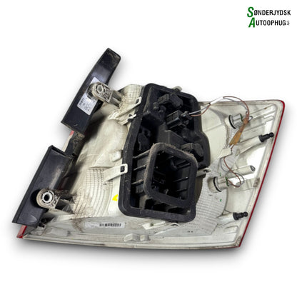 Skoda Rapid Baglygte Med OEM Nr. 5JJ945111 Fra Skoda Ophugger
