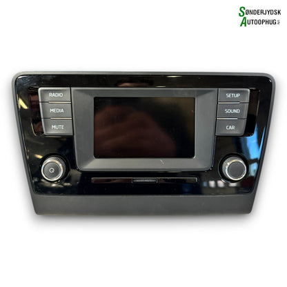 Skoda Rapid Radio, Multi Display Med OEM Nr. 5JA035867C Fra Skoda Ophugger