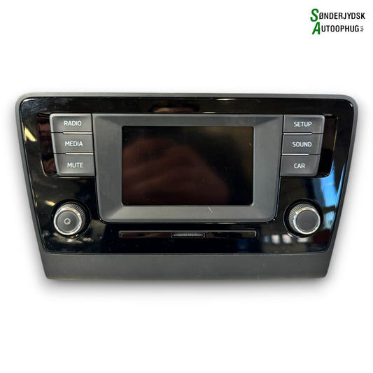 Skoda Rapid Radio, Multi Display Med OEM Nr. 5JA035867C Fra Skoda Ophugger