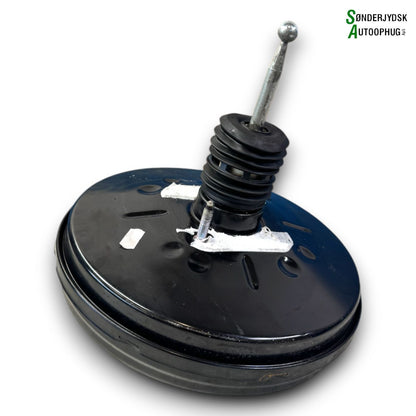 Skoda Kamiq Bremseforstærker Med OEM Nr. 2Q1614106F Fra Skoda Ophugger