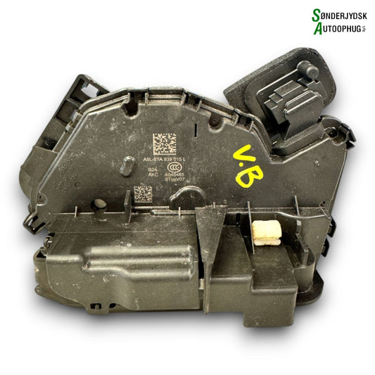 Skoda Kamiq Dørlås Med OEM Nr. 5TA839015Q Fra Skoda Ophugger