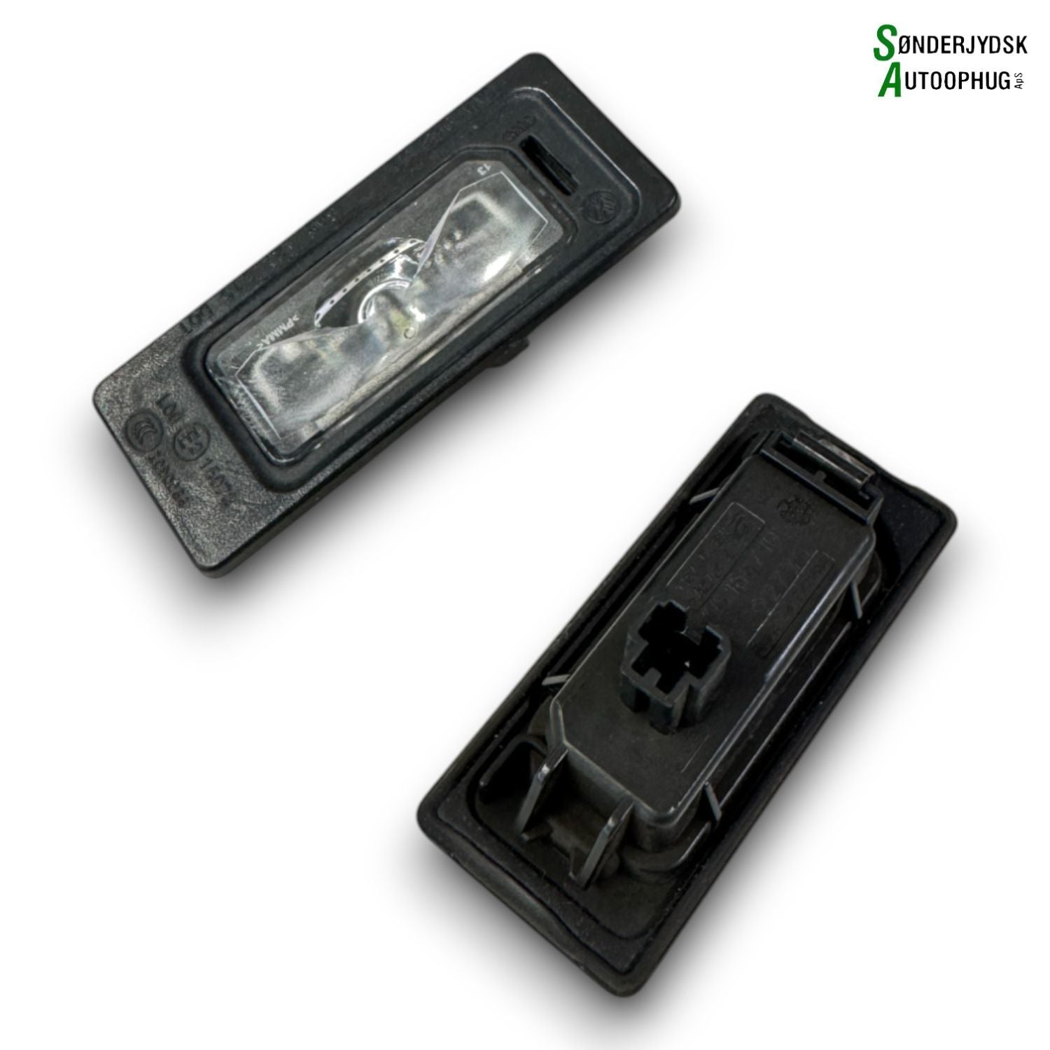 Skoda Kamiq Nummerpladelygte Med OEM Nr. 5NA943021 Fra Skoda Ophugger