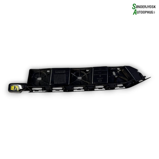 Skoda Kamiq Kofanger Holder Vb Med OEM Nr. 658807393 Fra Skoda Ophugger