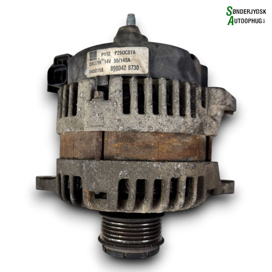 Opel Corsa D Generator Med OEM Nr. 98042873 Fra Opel Ophugger