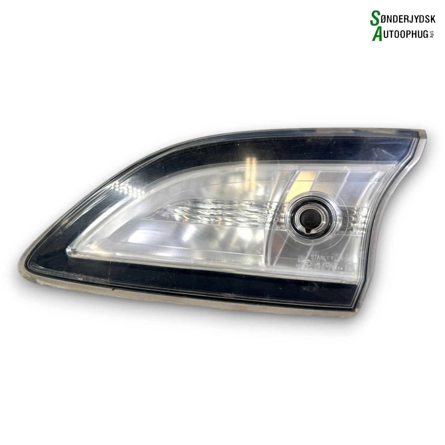 Mazda 3 Bl Baglygte Med OEM Nr. BBN8513F0E Fra Mazda Ophugger