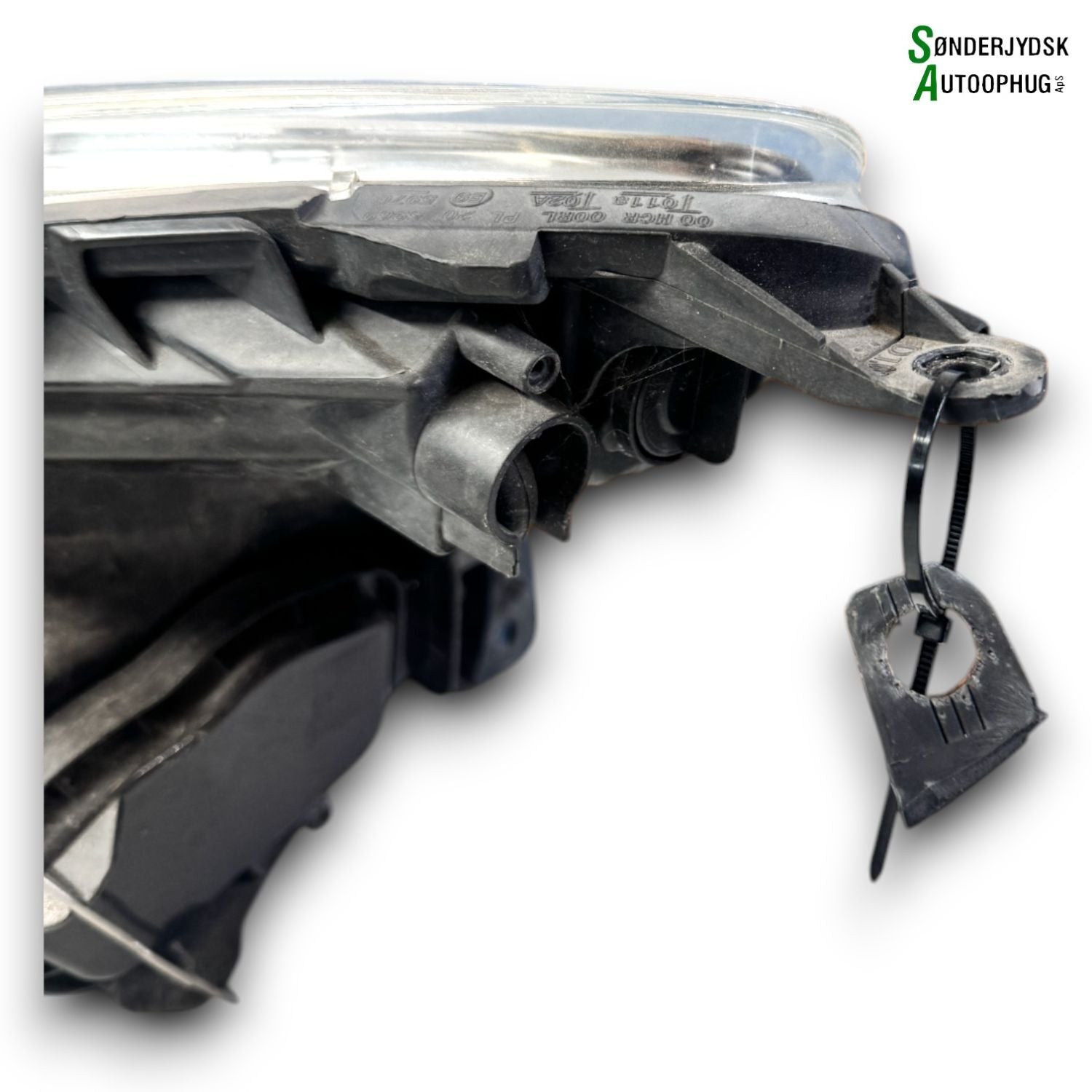 Opel Corsa D Forlygte Med OEM Nr. 13392706 Fra Opel Ophugger