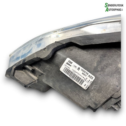 Opel Corsa D Forlygte Med OEM Nr. 13392706 Fra Opel Ophugger
